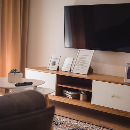 Tam Skanderbeg Square Serviced City Center Apartment No1 Tirana Exterior foto