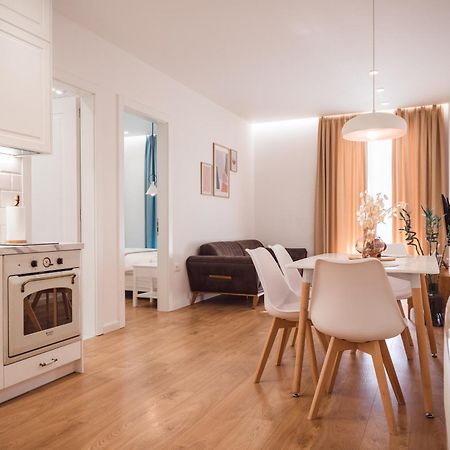 Tam Skanderbeg Square Serviced City Center Apartment No1 Tirana Exterior foto