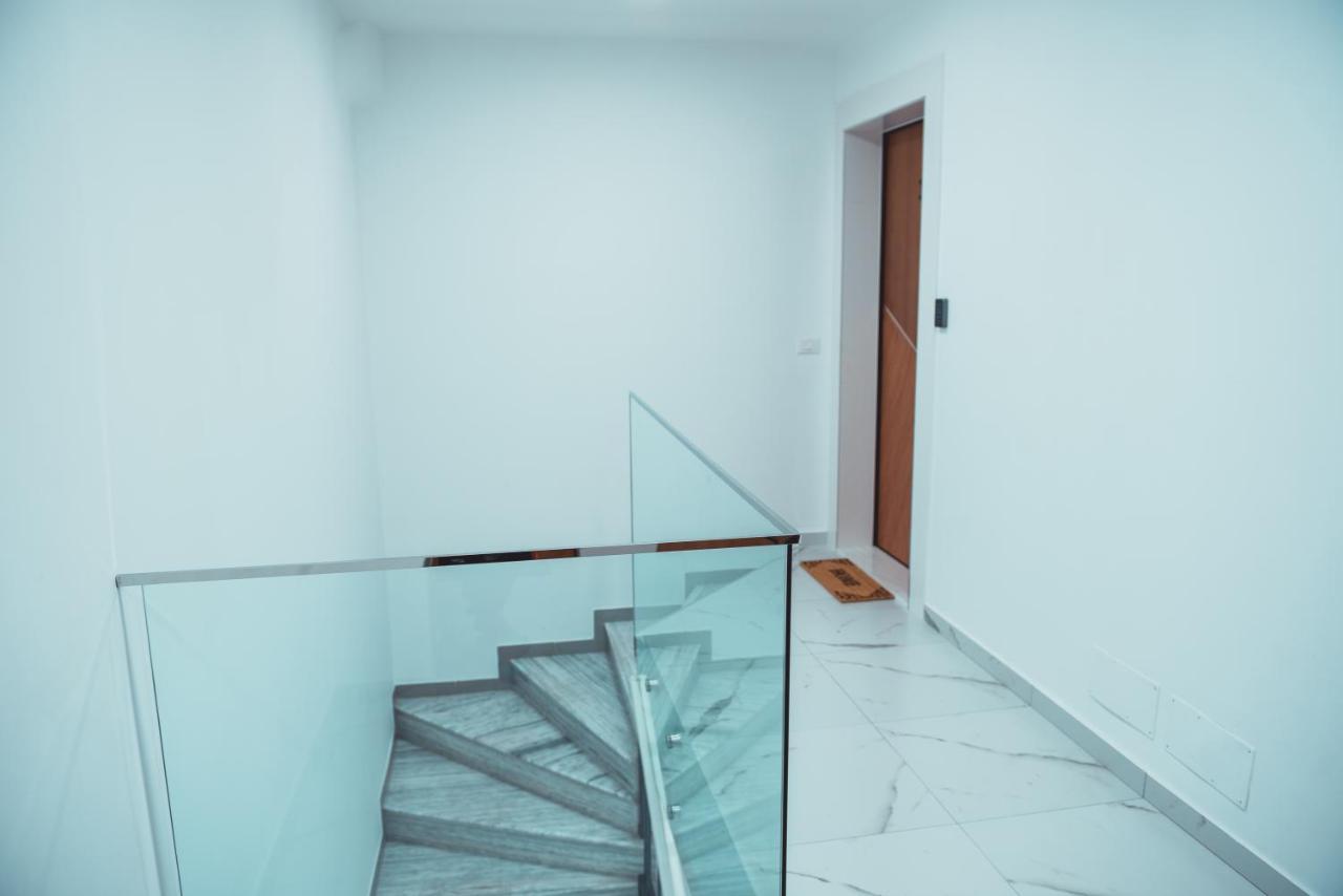 Tam Skanderbeg Square Serviced City Center Apartment No1 Tirana Exterior foto